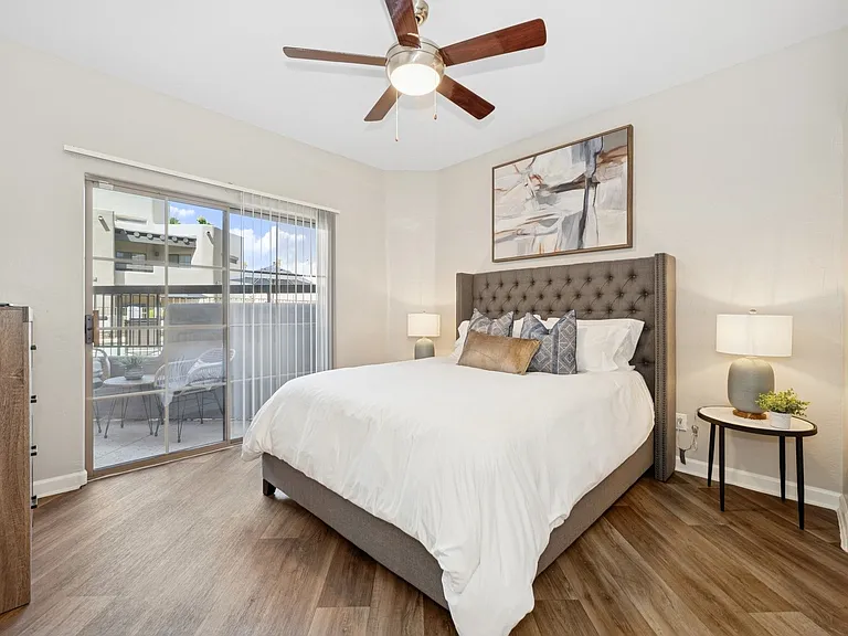 Scottsdale Horizon Apartments — Photo 5