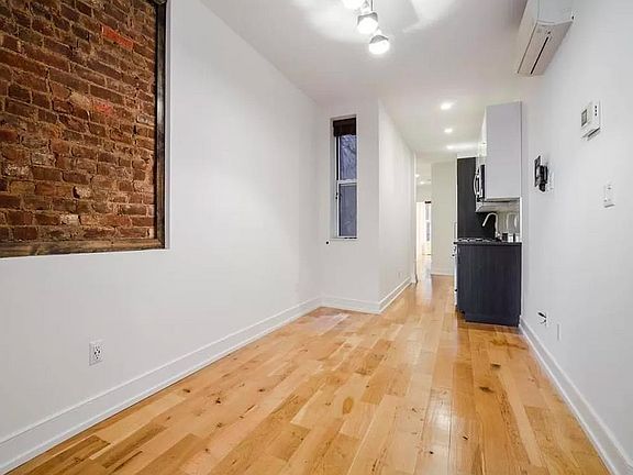 4th image of 229 E 5th St APT 7