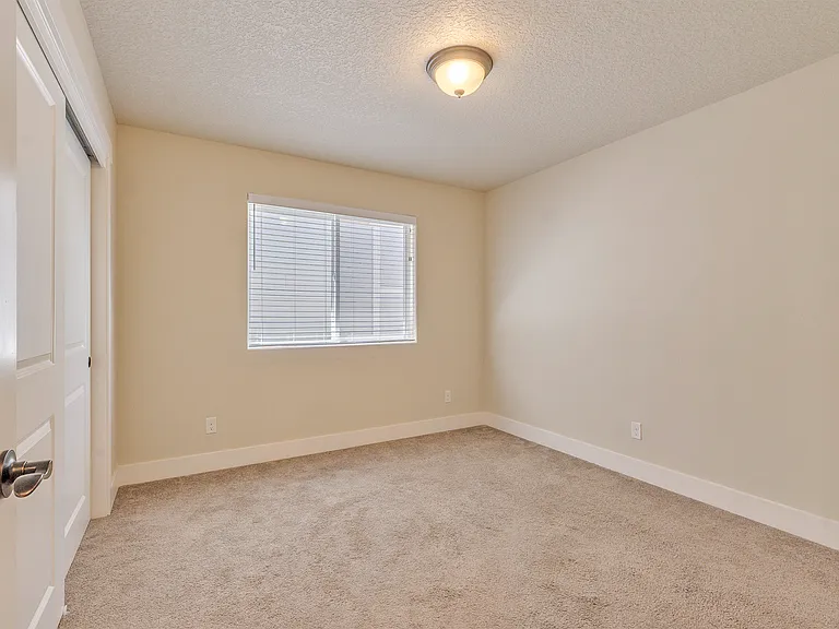476 NE 76th Ave — Photo 19