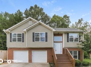 8 Indian Hills Dr, Rydal, GA 30171