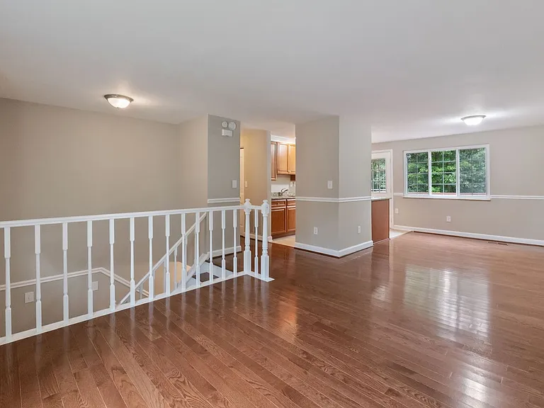 8454 Rippled Creek Ct — Photo 2