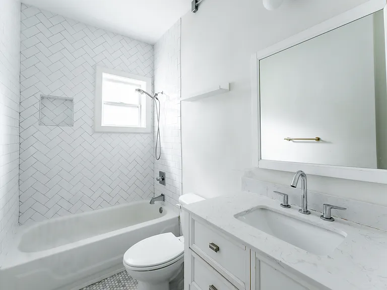 536 Boulevard Pl NE #1 — Photo 12