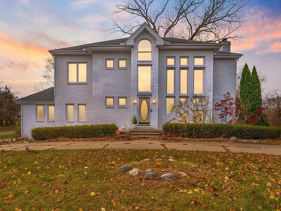 1st image of 5871 Three Ponds Ct