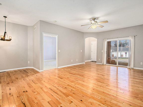 3rd image of 229 Scio Village Ct Unit 109