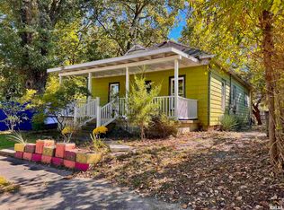307 E Birch St, Carbondale, IL 62901