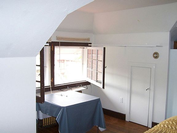 4th image of 732 S Forest Ave APT 6