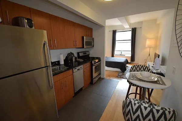 Rented by Global Realty Opportunities | media 9