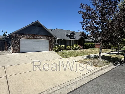 1388 Kellenbeck Ave Photo 1