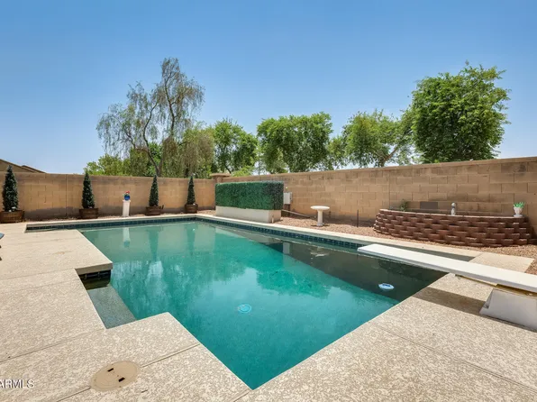 18505 W EVA Street, Waddell, AZ 85355