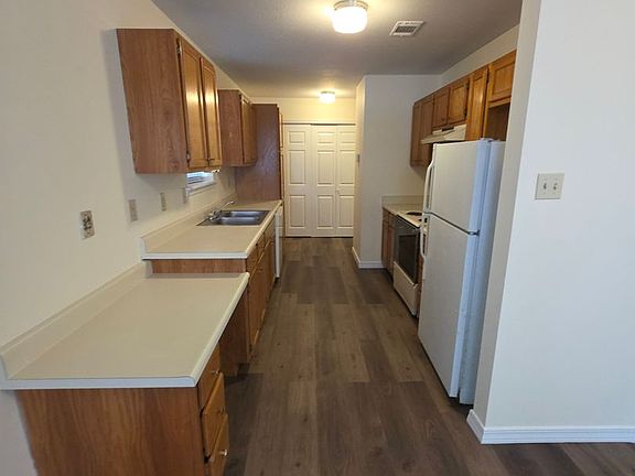 5th image of 2607 E 12th St APT A