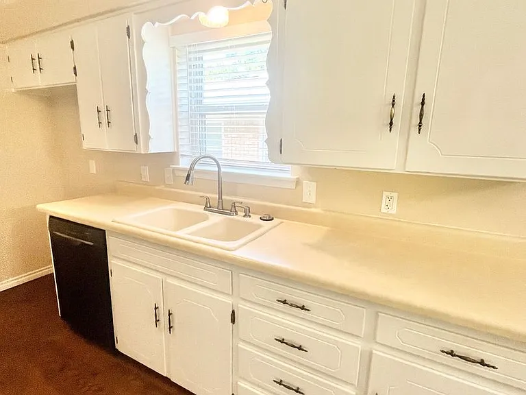 1703 Pecan Park Dr — Photo 7