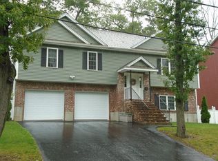 135 Commonwealth Ave, Worcester, MA 01604