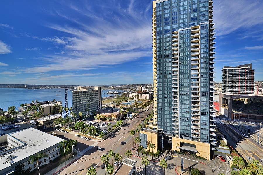 1st image of 1205 Pacific Hwy #1602