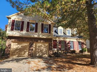 220 Autumn Chase Dr, Annapolis, MD 21401