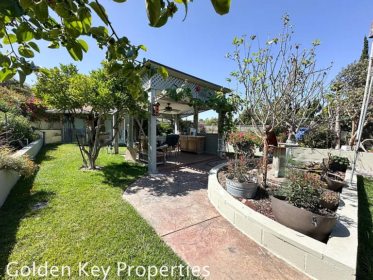 3577 Mira Pacific Dr — Photo 24