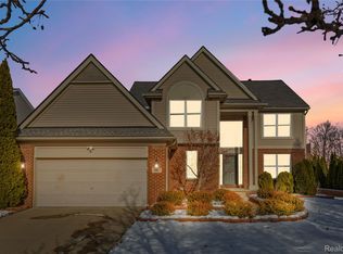 7167 Colchester Ln, Ypsilanti, MI 48197