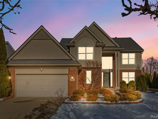 7167 Colchester Ln, Ypsilanti, MI 48197