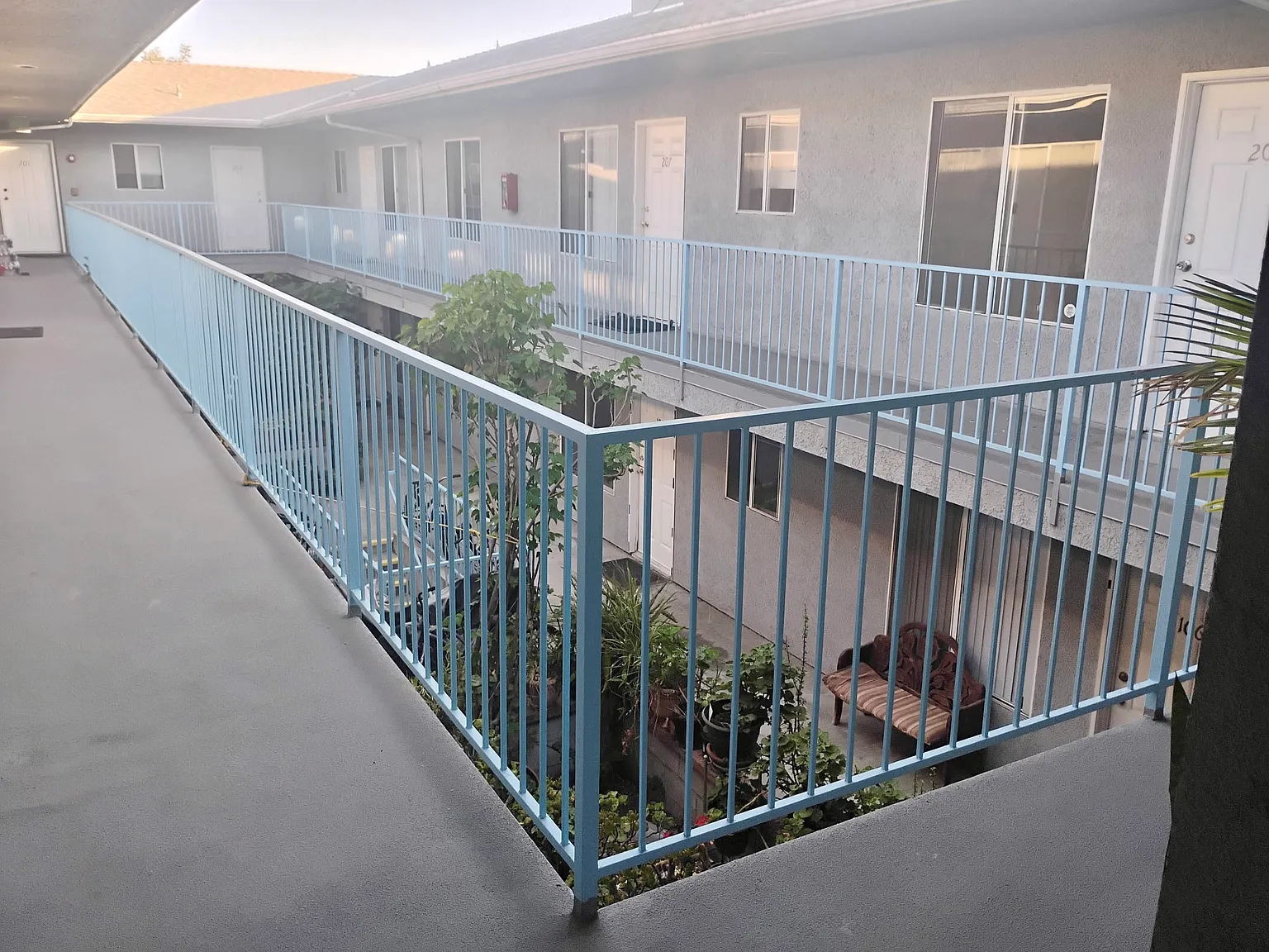 2 bed, 1000 sqft, $2,500 — Photo 3