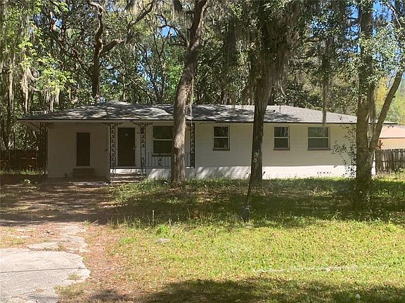 2nd image of 3055 Oak Rd