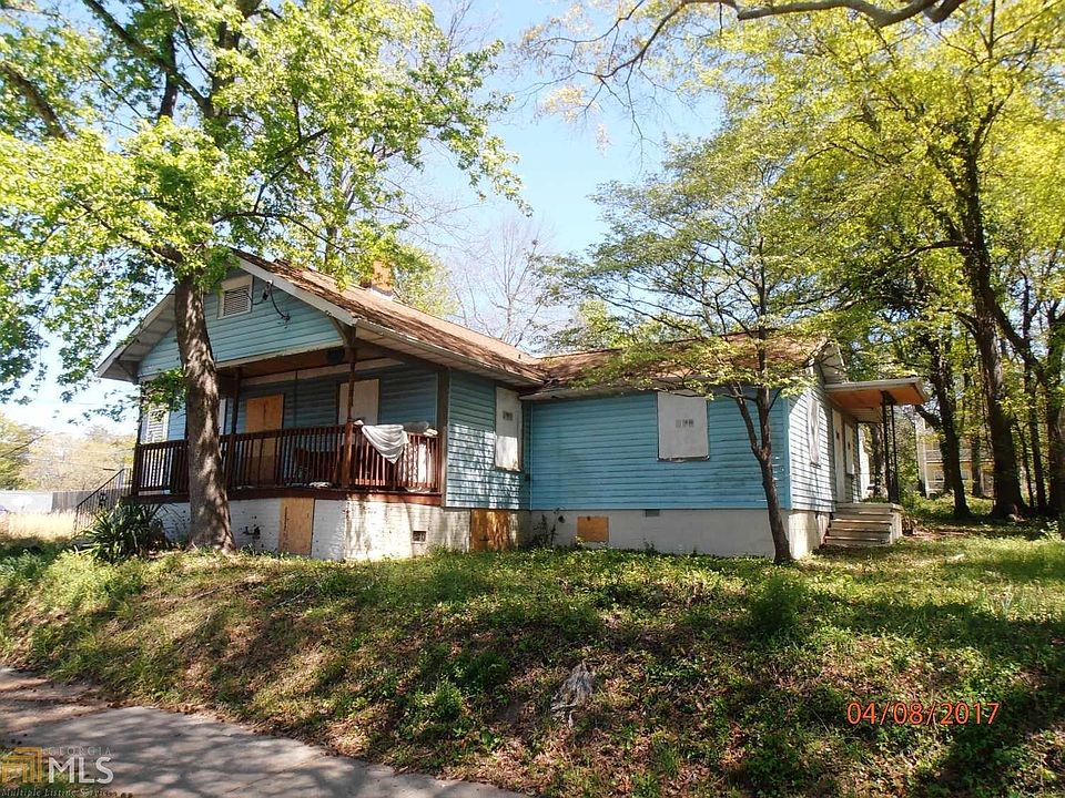 2nd image of 1316 Oakland Dr SW