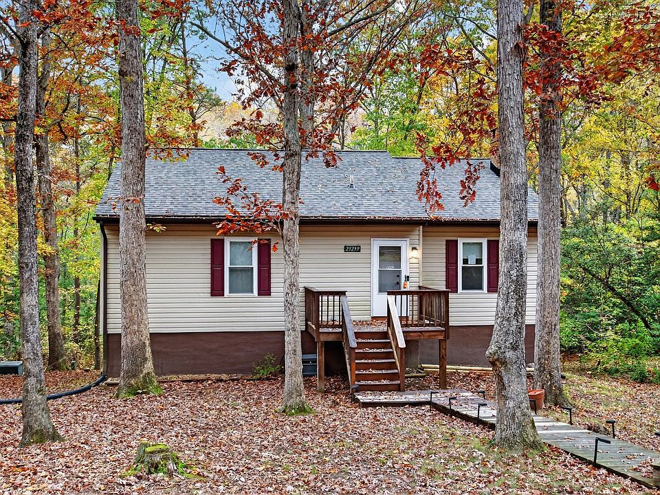 1st image of 23259 Laurel Hill Dr
