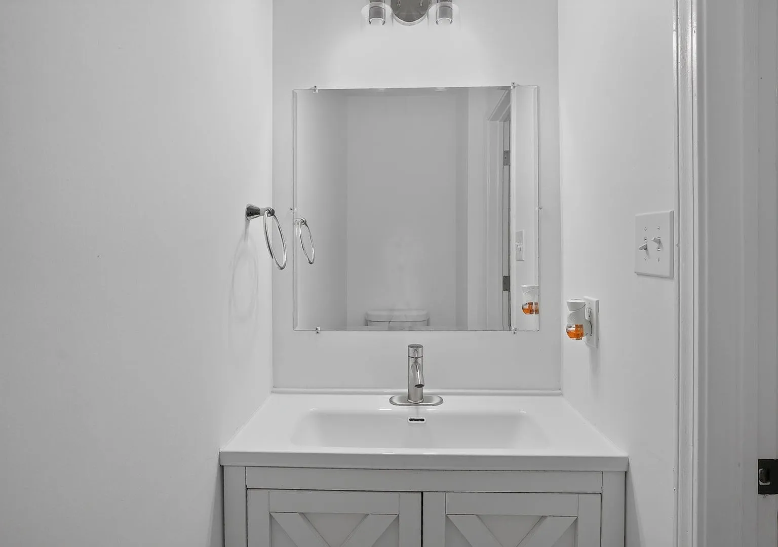 Charming 2BR Condo in Snellville — Photo 4