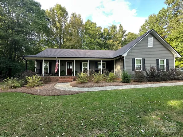 3210 Crow Rd, Monroe, NC 28112