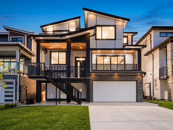 10496 McVeety St, Maple Ridge, BC V2W 0K3