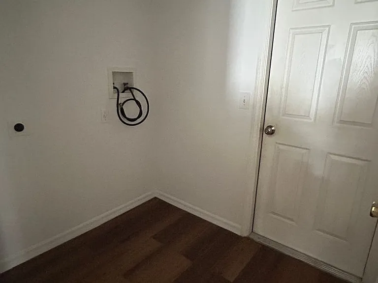 136 Grantham Dr — Photo 22