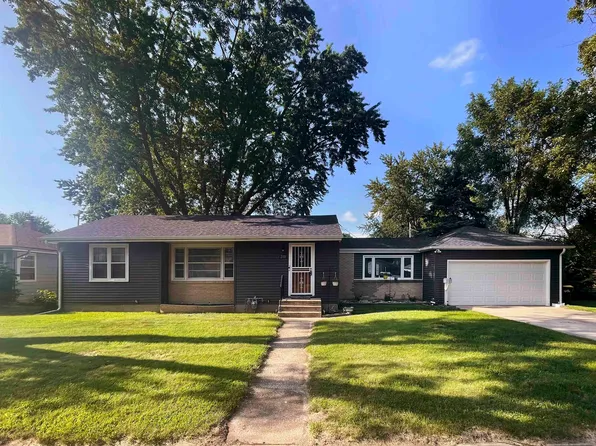 2111 Sharon Ave, Rockford, IL 61103