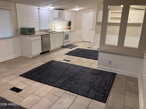 129 S 90TH Place, Mesa, AZ 85208