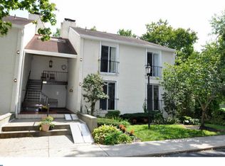 20 S Close, Moorestown, NJ 08057
