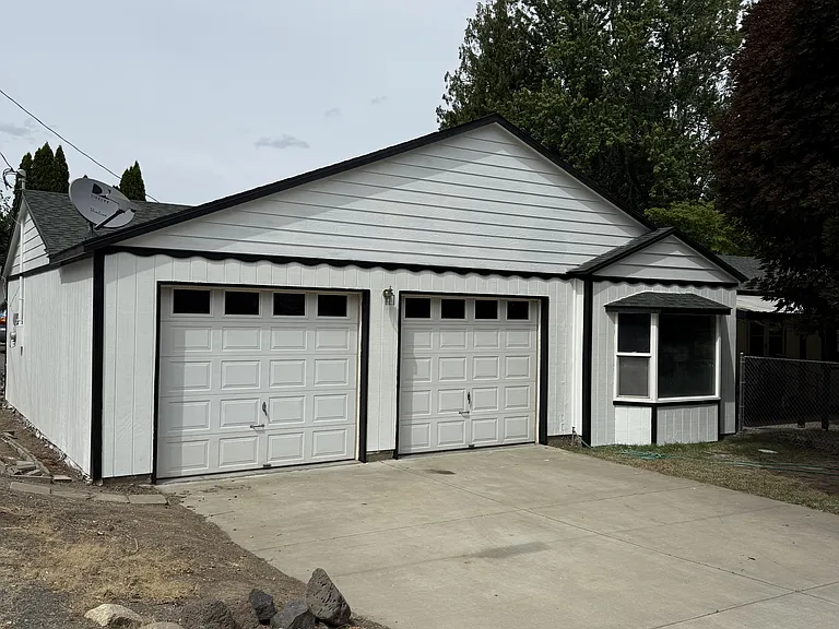 624 S 19th Ave — Photo 3