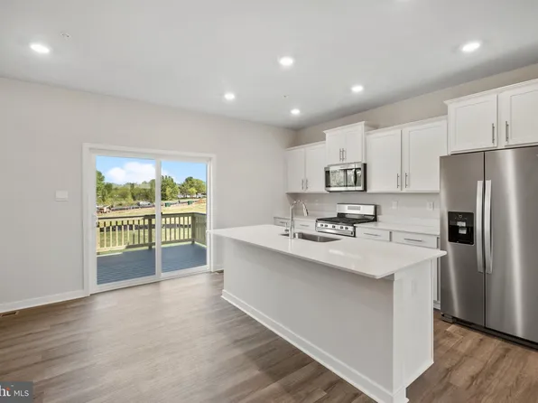 16614 Green Glade Dr, Brandywine, MD 20613