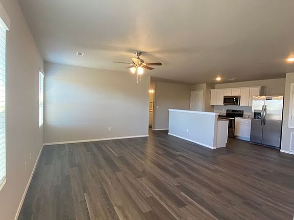 4th image of 503 W Loren Dr #A