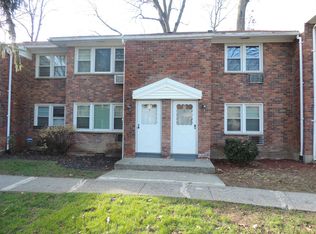 2710 South Rd UNIT B6, Poughkeepsie, NY 12601