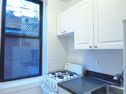 Rented by City & Suburban | media 8