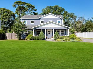 250 Kensington Ave, Bayport, NY