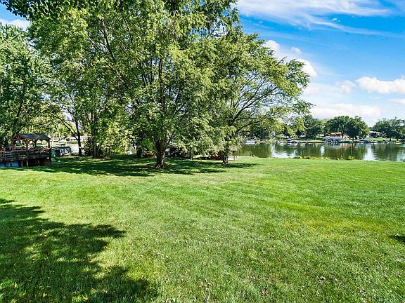 5th image of 2465 Chickasaw Dr