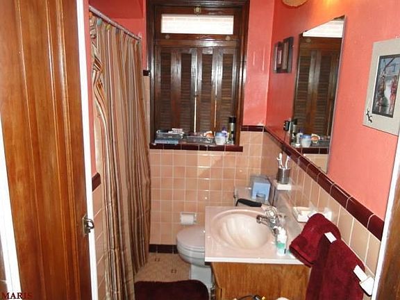 4th image of 5637 Tholozan Ave