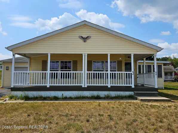 124 Perrys Lane, Stafford, NJ 08050