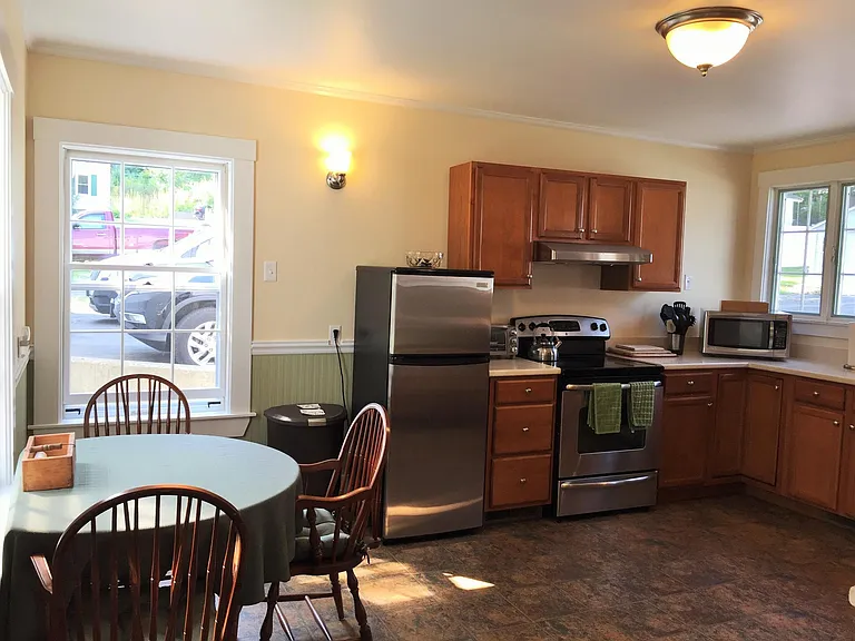 14 S Chestnut St — Photo 11