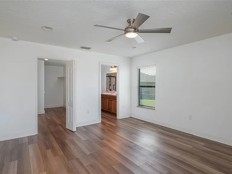 343 Dinner Lake Ct — Photo 9