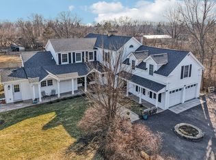 708 S Rose Farm Rd, Woodstock, IL 60098