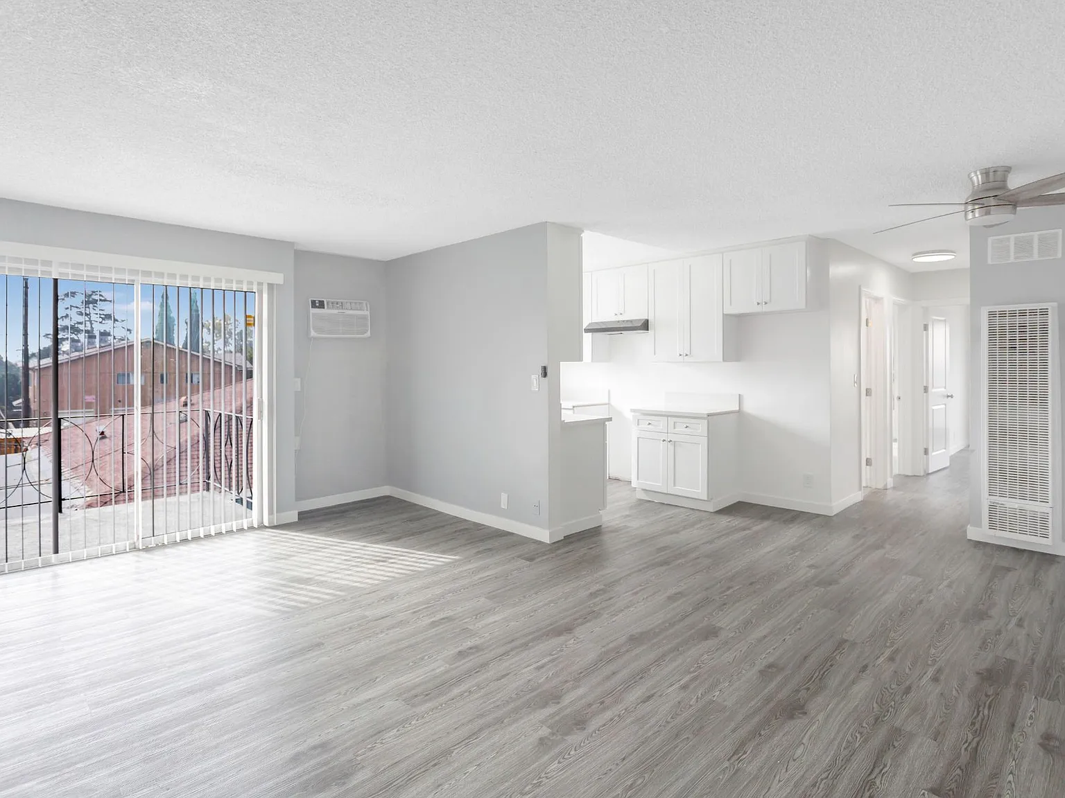 Lemp Avenue Apartments — Photo 4