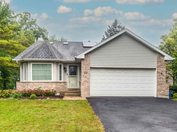 223 Delia Dr, Wauconda, IL 60084