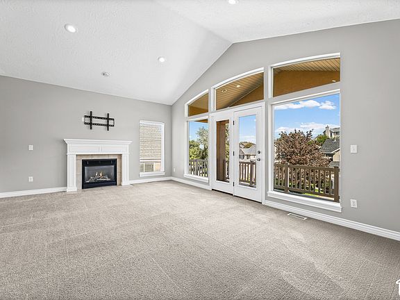 3rd image of 14038 S New Saddle Rd