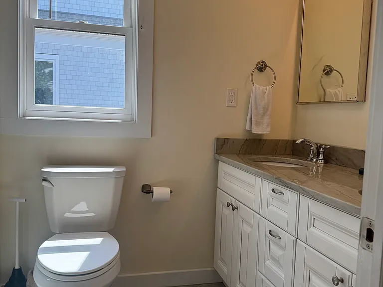 75 Milford Point Rd — Photo 28