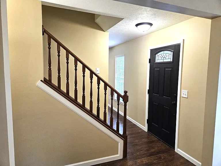 10279 Rosewood Ct — Photo 9