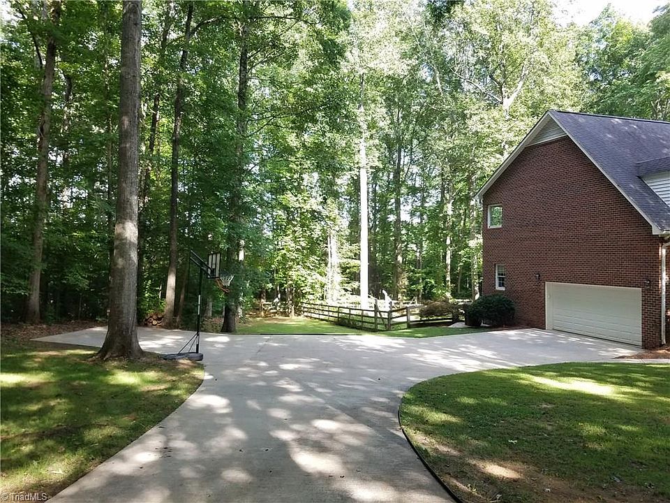 8008 Hoskins Ridge Dr, Summerfield, NC 27358 Zillow